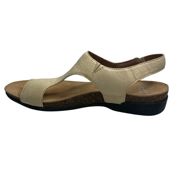Dansko Reese Tan Sandal Beige Tan Leather Toe Loop Size 39 or 9 Comfort - Picture 1 of 15